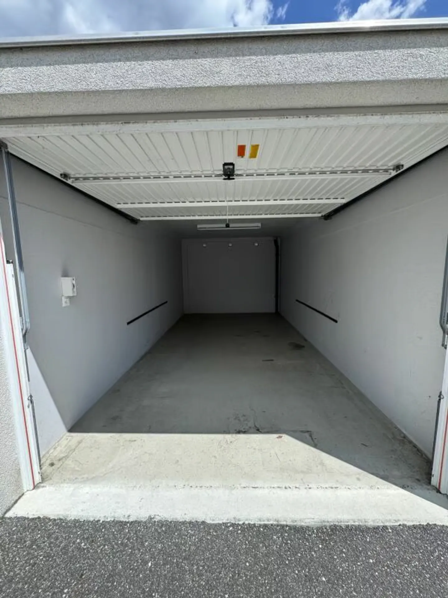 Box de garage individuel à Ardon - Photo 3 sur 3