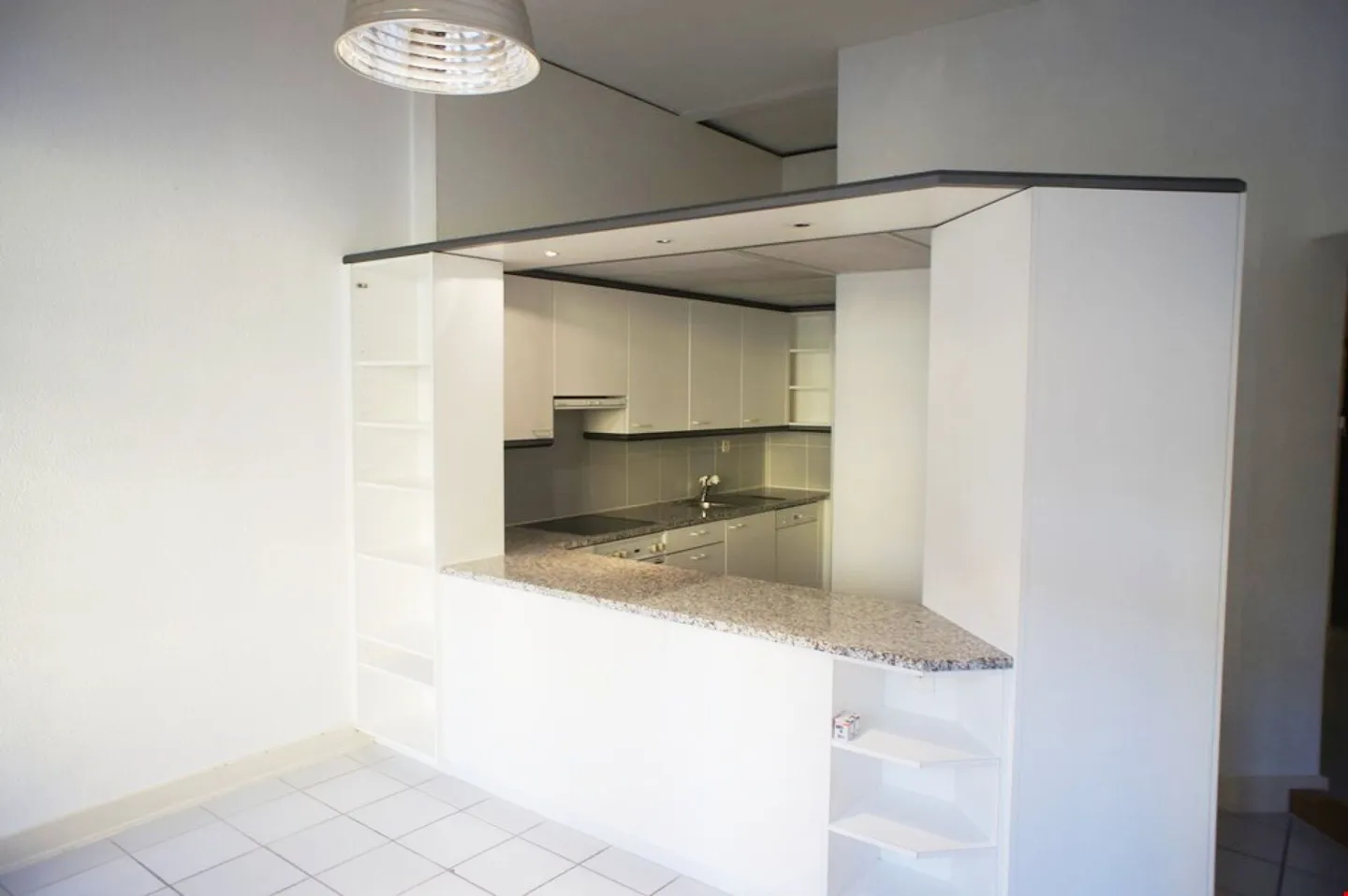 BEFRISTET bis Ende April 2026 - geräumig, hell und top zentral! - Foto 2 von 12