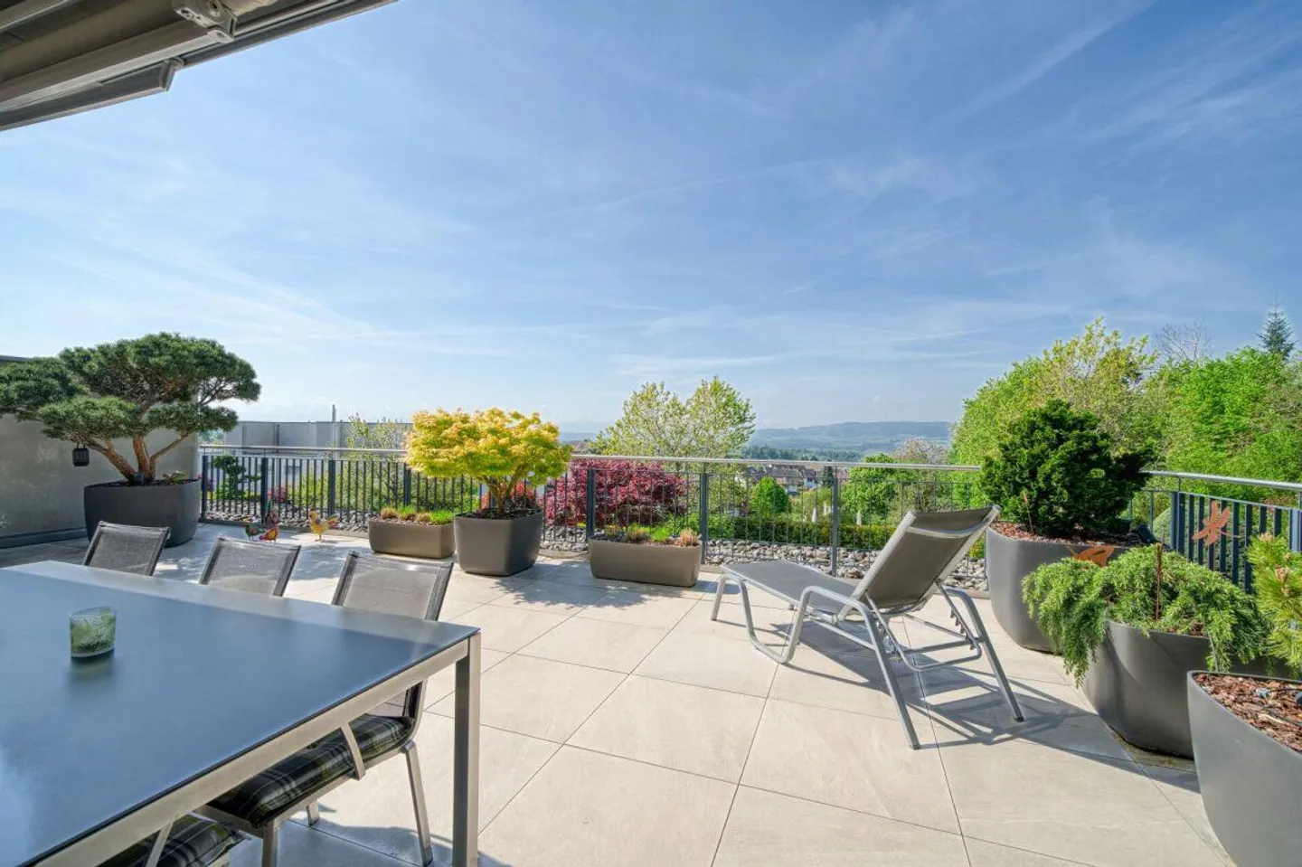 Terrassenwohnung mit Traumhaftem Blick - Foto 1 von 6