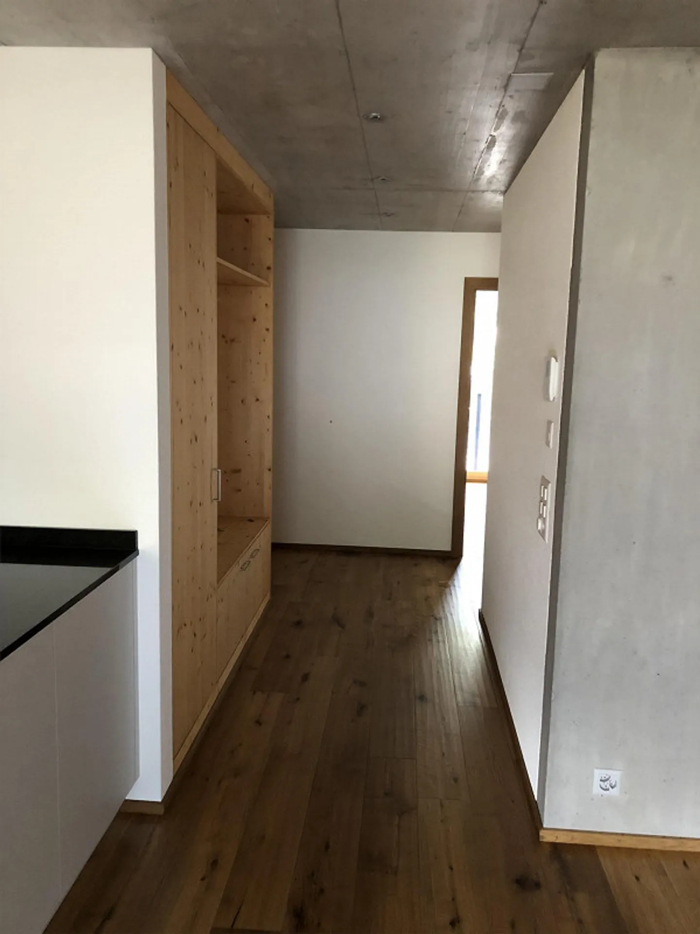 Moderne 4 1/2 Wohnung in MFH - Foto 4 von 8