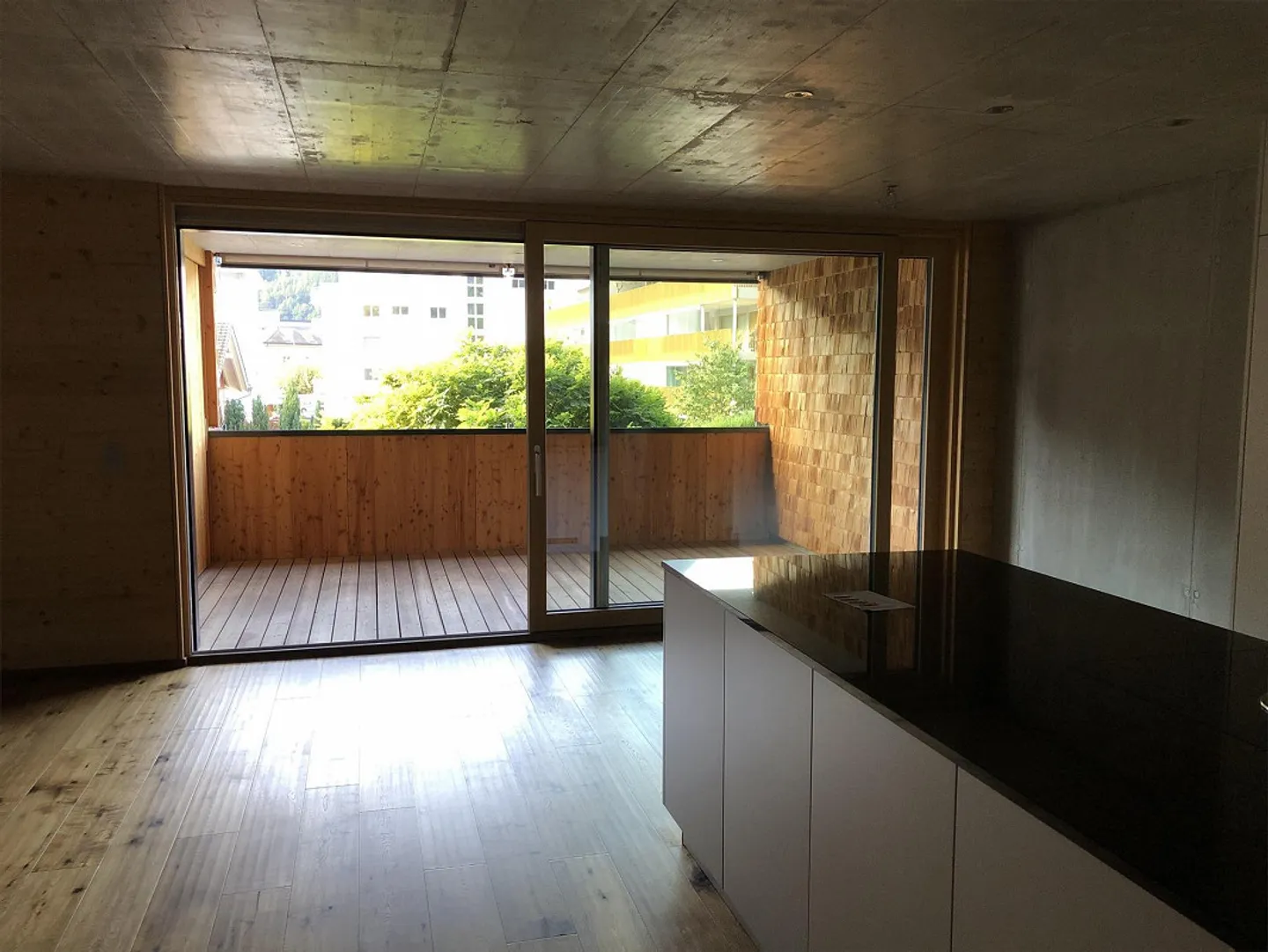 Moderne 4 1/2 Wohnung in MFH - Foto 1 von 8