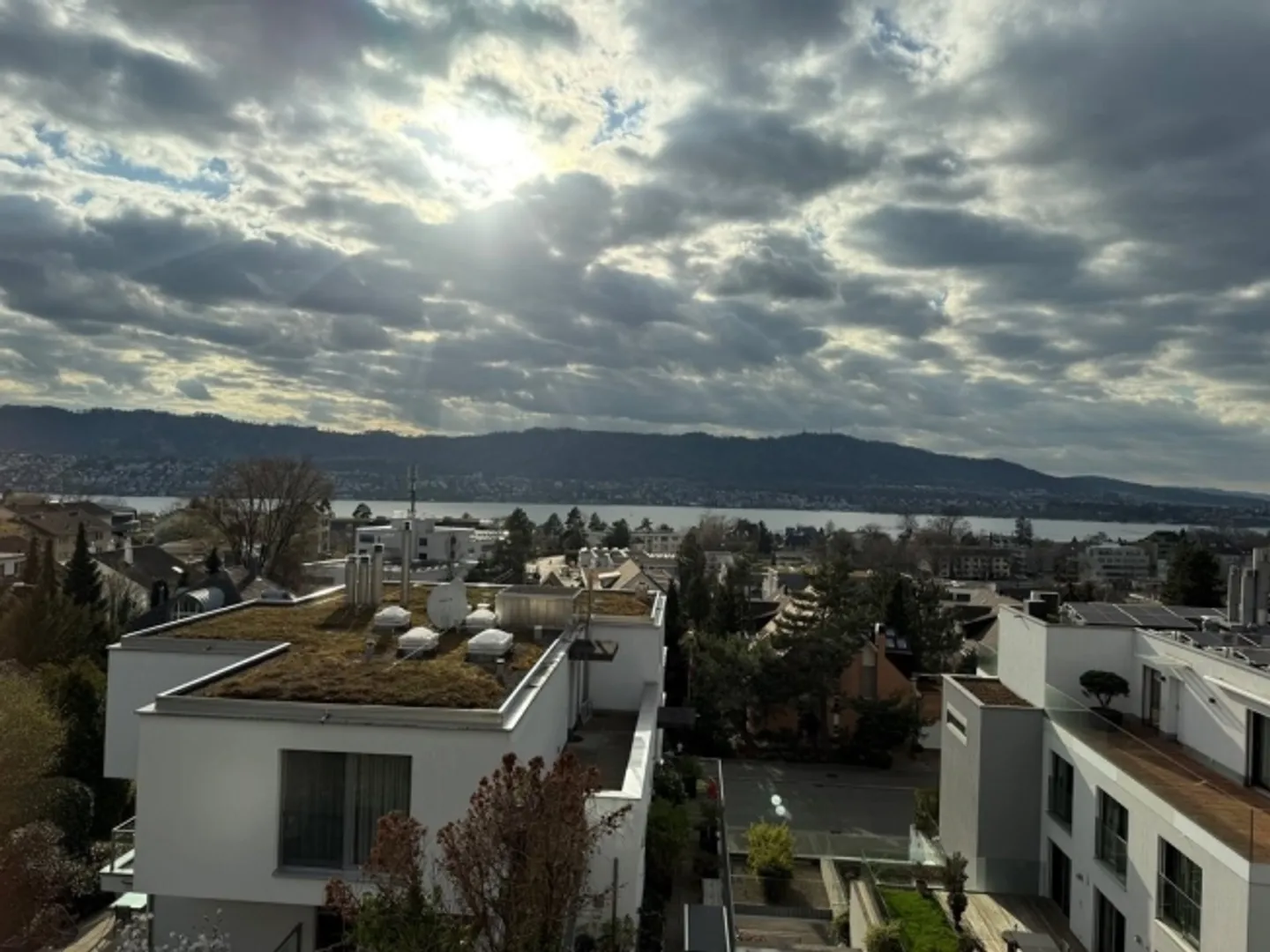 Einfamilienhaus mieten - Foto 1 von 10