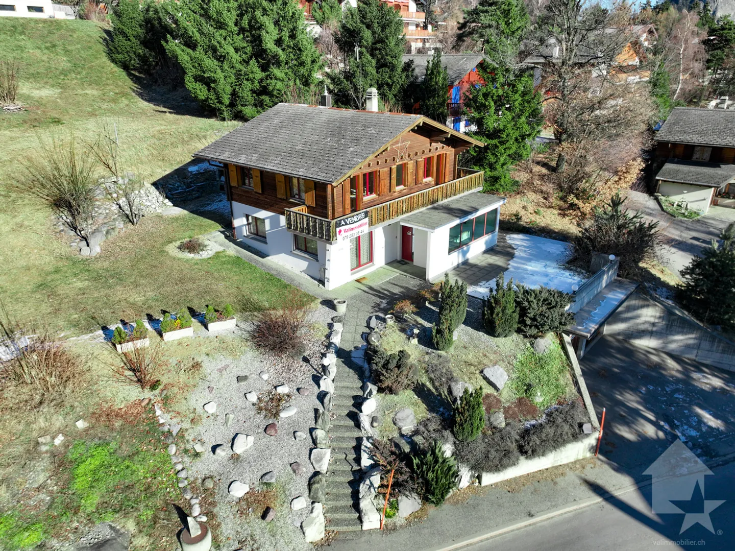Charming 5.5p chalet, beautiful location in the center of the resort - Photo 5 of 14