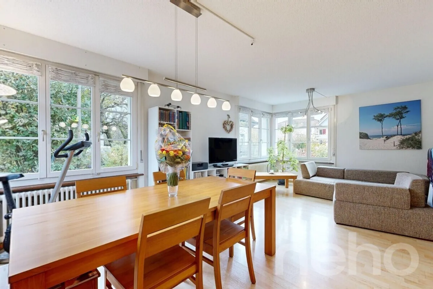 Charming single-family home with potential and ideal location - Photo 2 of 12