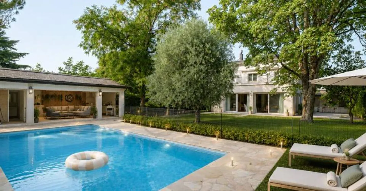 Elegante Familienvilla mit Schwimmbad und Poolhaus - Foto 2 von 6