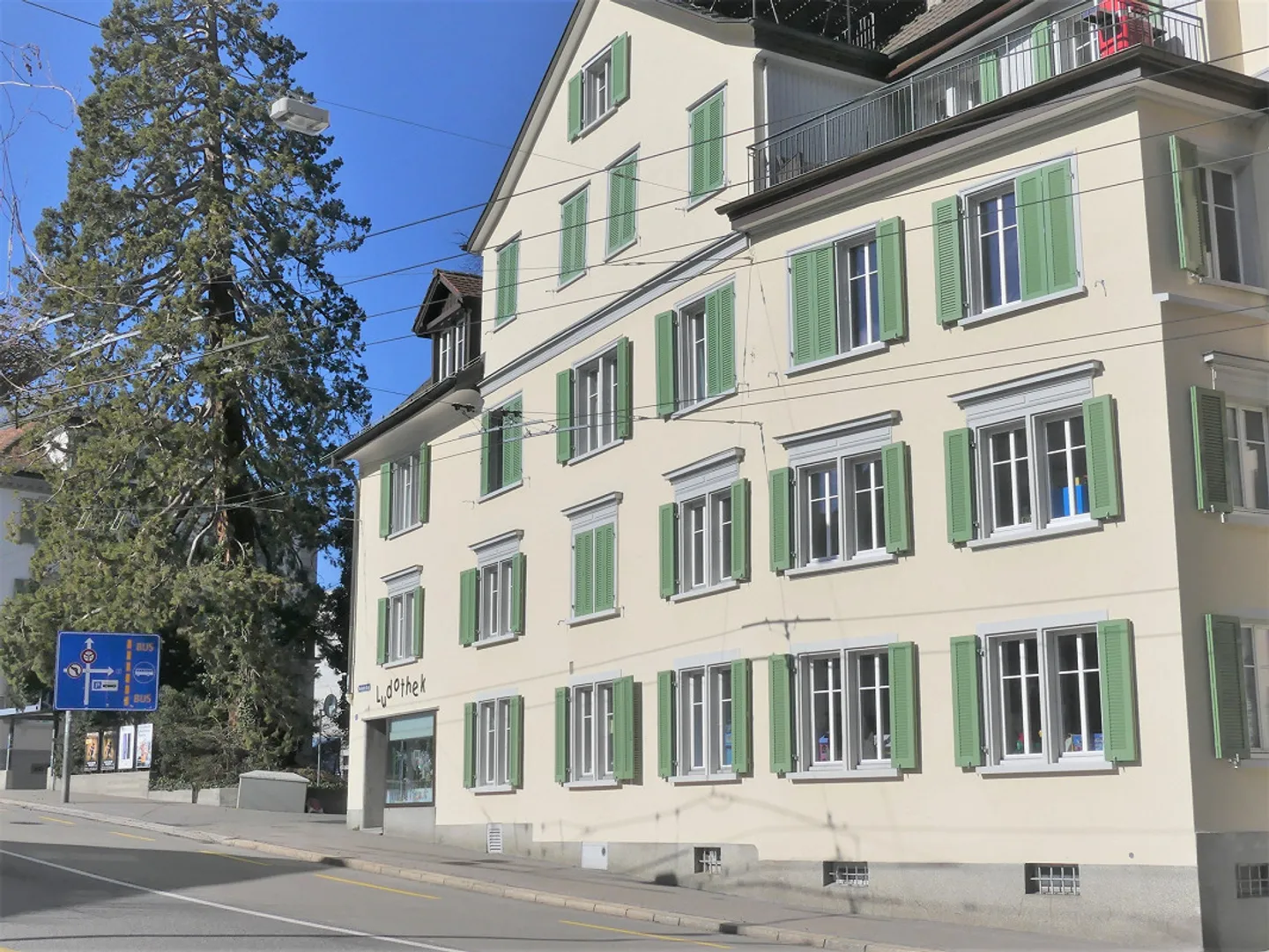 4.5 Room Apartment near City Park - Photo 1 of 10