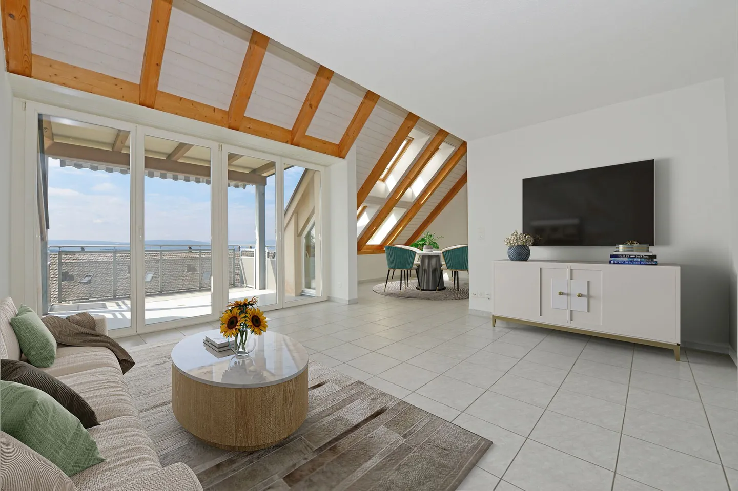 Attractive 2.5 attic apartment with fantastic views of the mountains - Photo 6 of 24