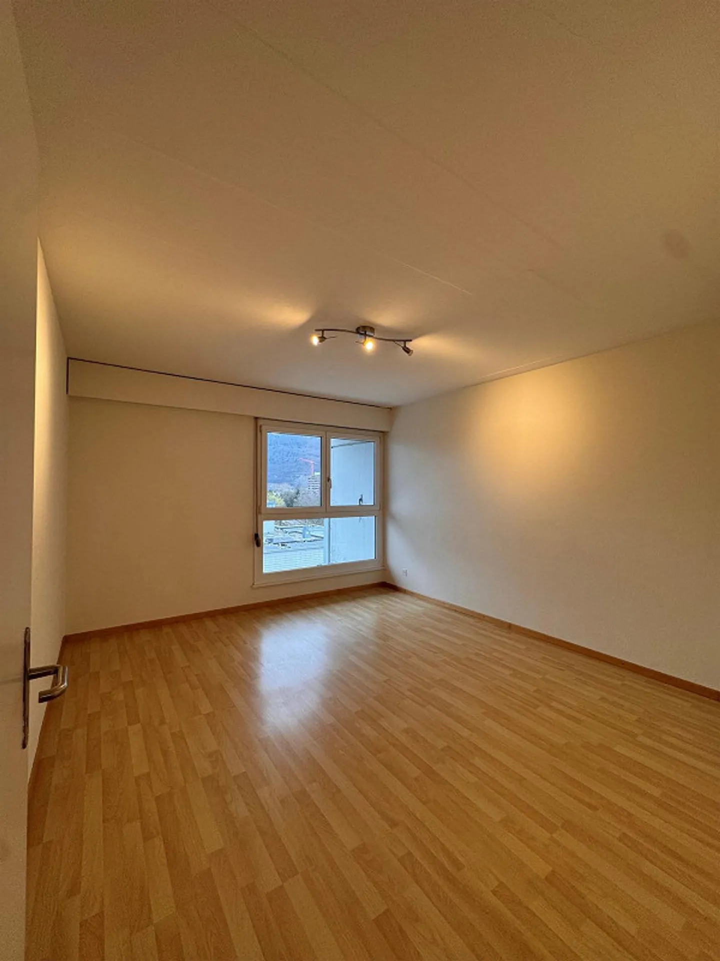 3.5-room duplex for rent - Photo 7 of 9