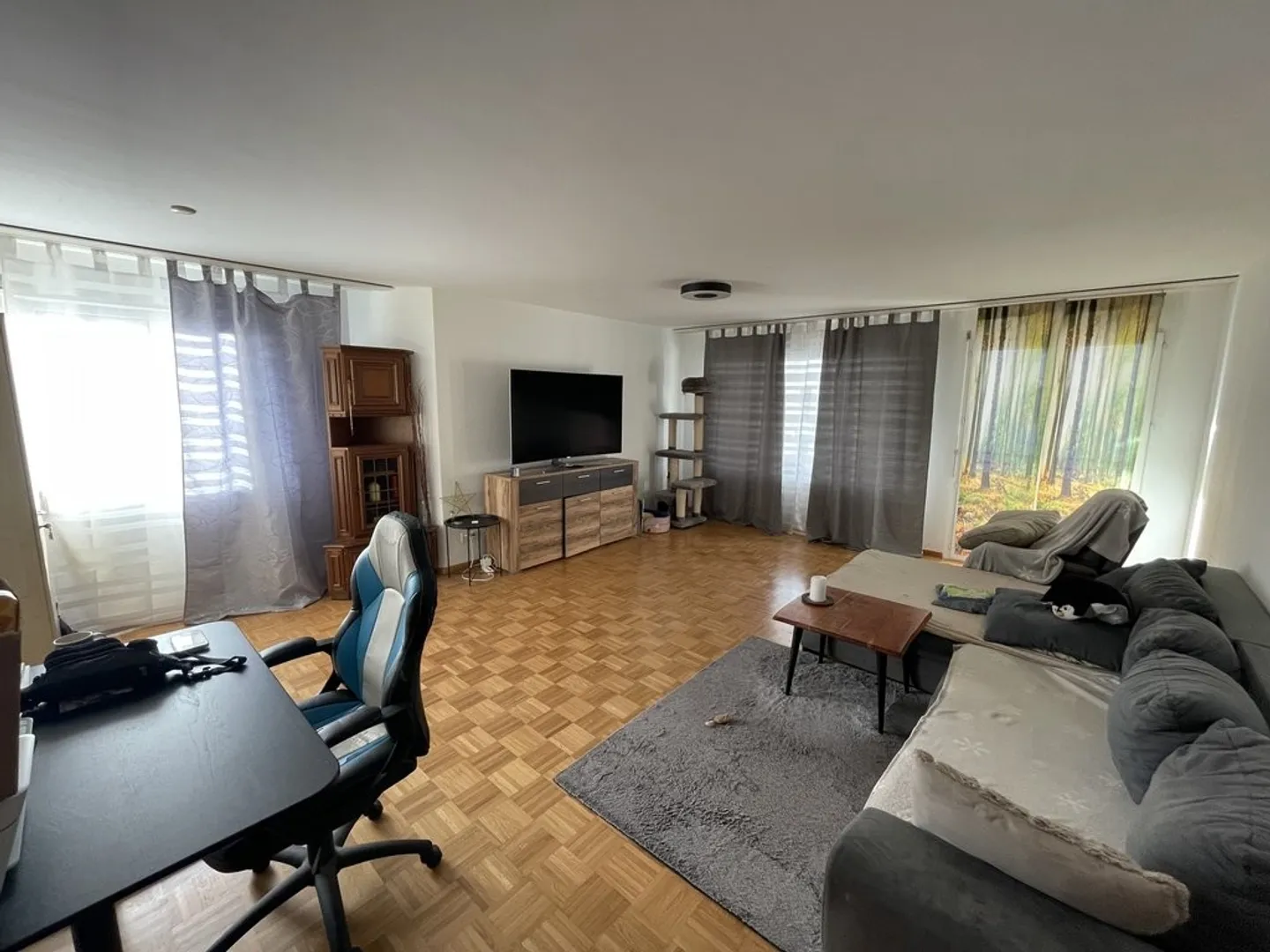 Appartement 3.5 pièces - Foto 2 von 10