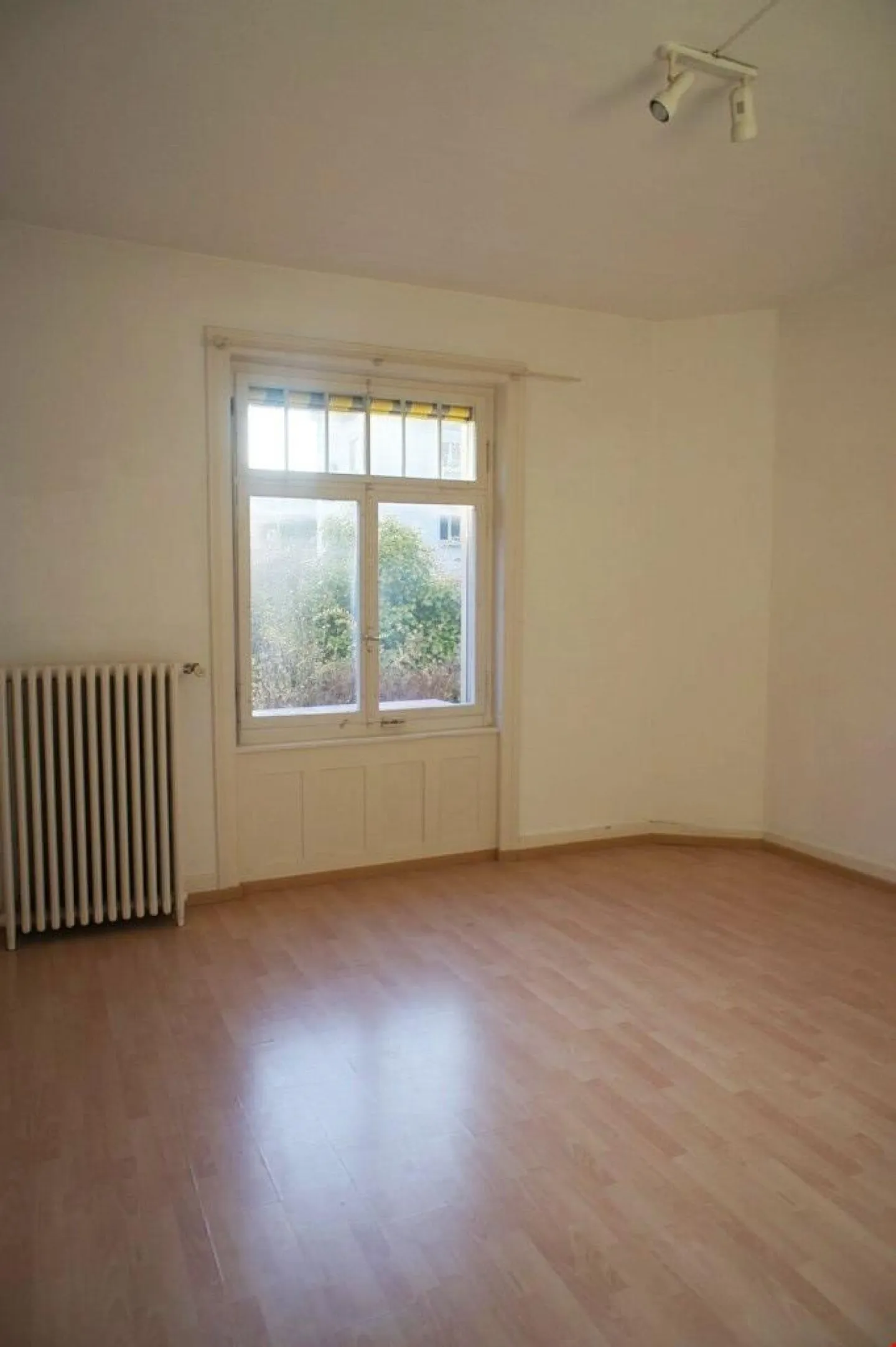 BEFRISTET bis Ende April 2026 - geräumig, hell und top zentral! - Foto 9 von 12