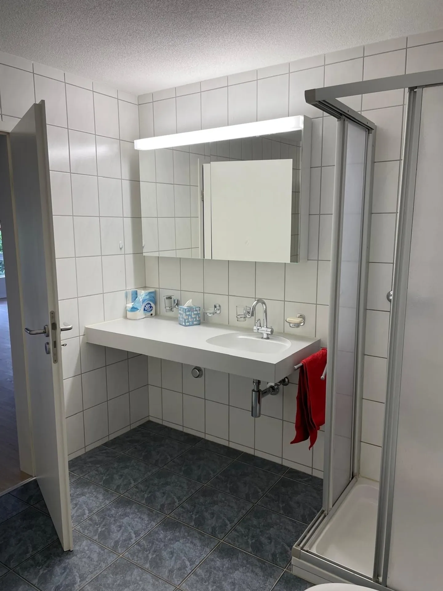 Stilvolle Wohnung mit Balkon - Foto 9 von 13