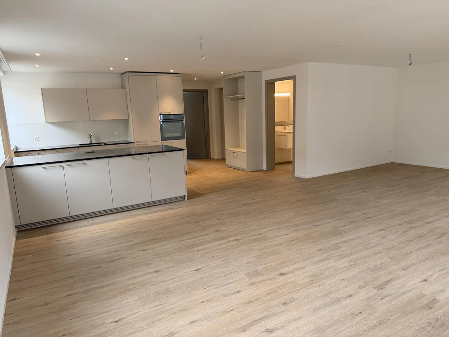 Geräumige 2.5-Zimmer-Wohnung in Winter - Foto 7 von 10