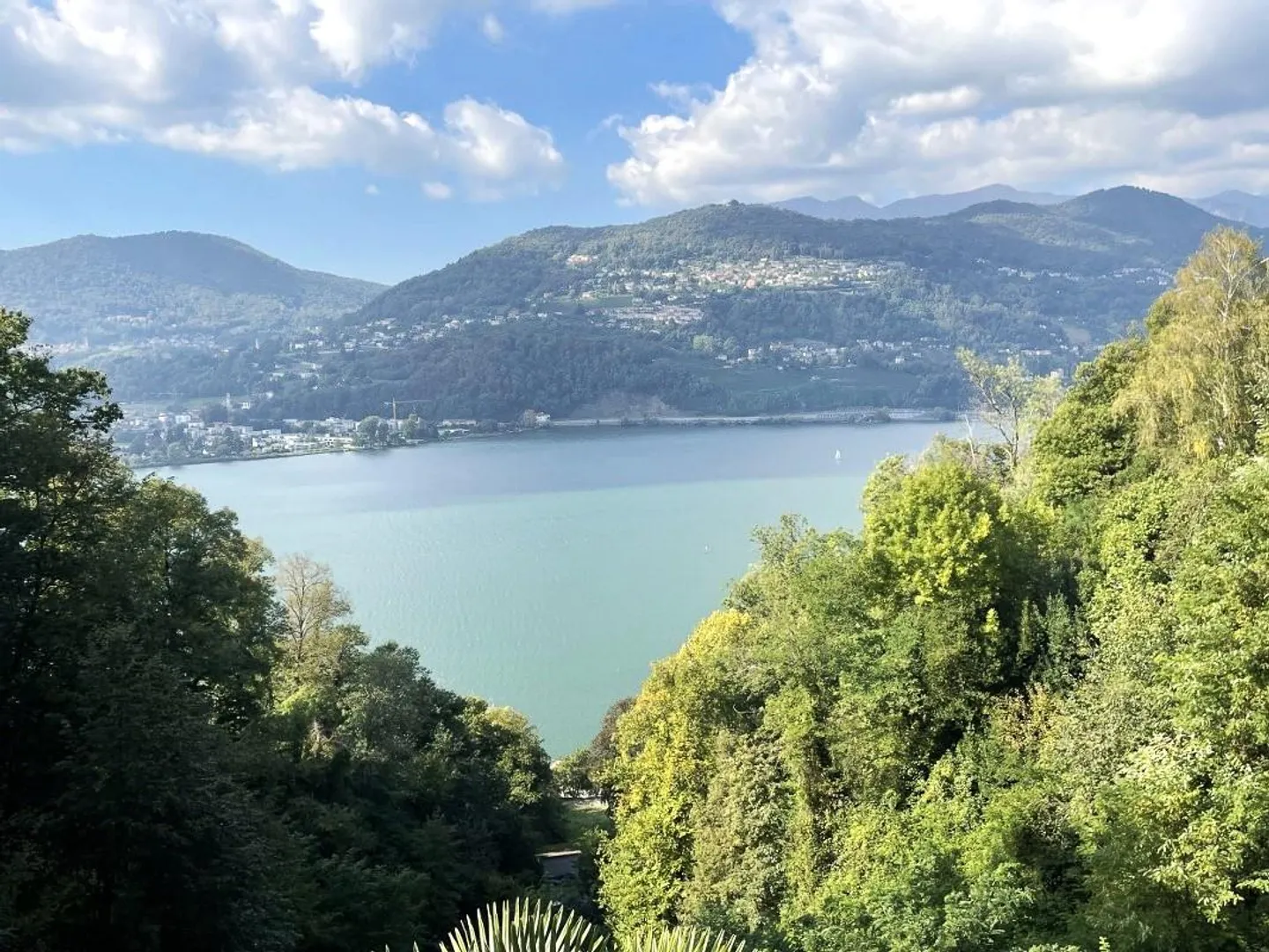 3,5-ZIMMER-WOHNUNG MIT WUNDERSCHÖNEM PANORAMABLICK - Foto 1 von 13