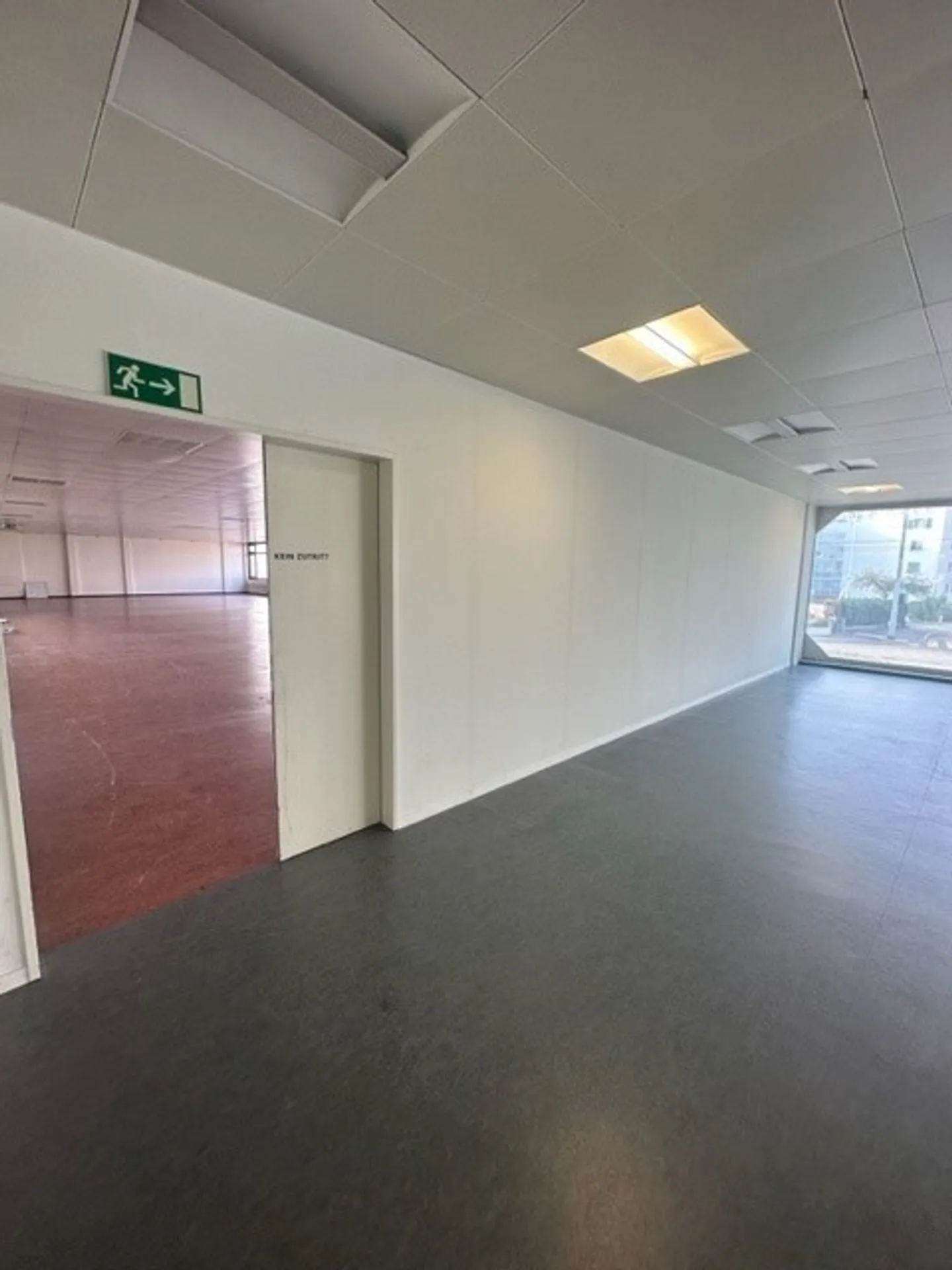 Commercial or office space in the center of Dietikon - Photo 6 of 11