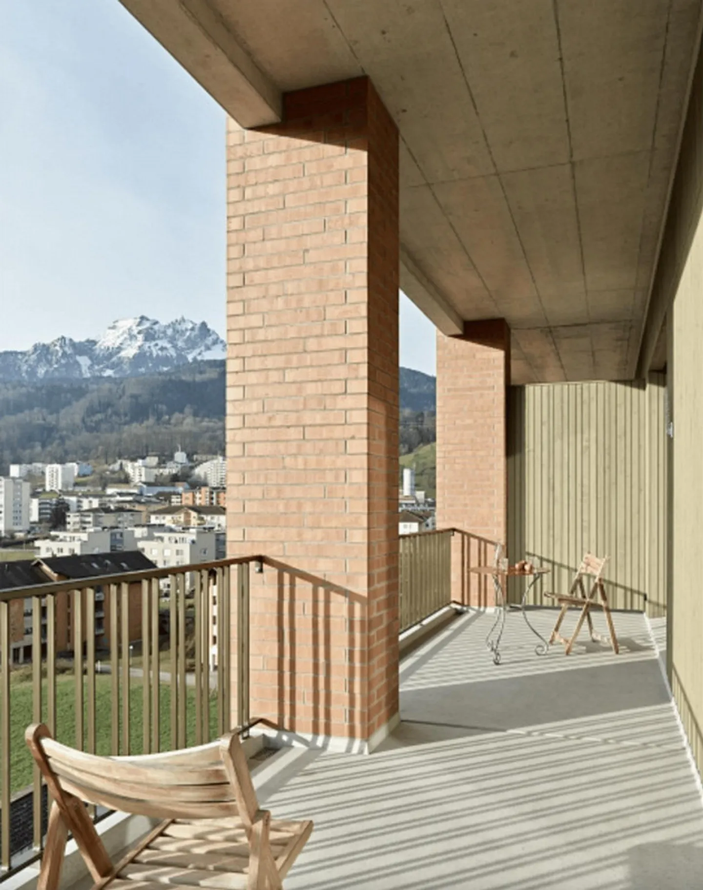 Modern 2.5-room apartment with lake view in Horw - Photo 2 of 8