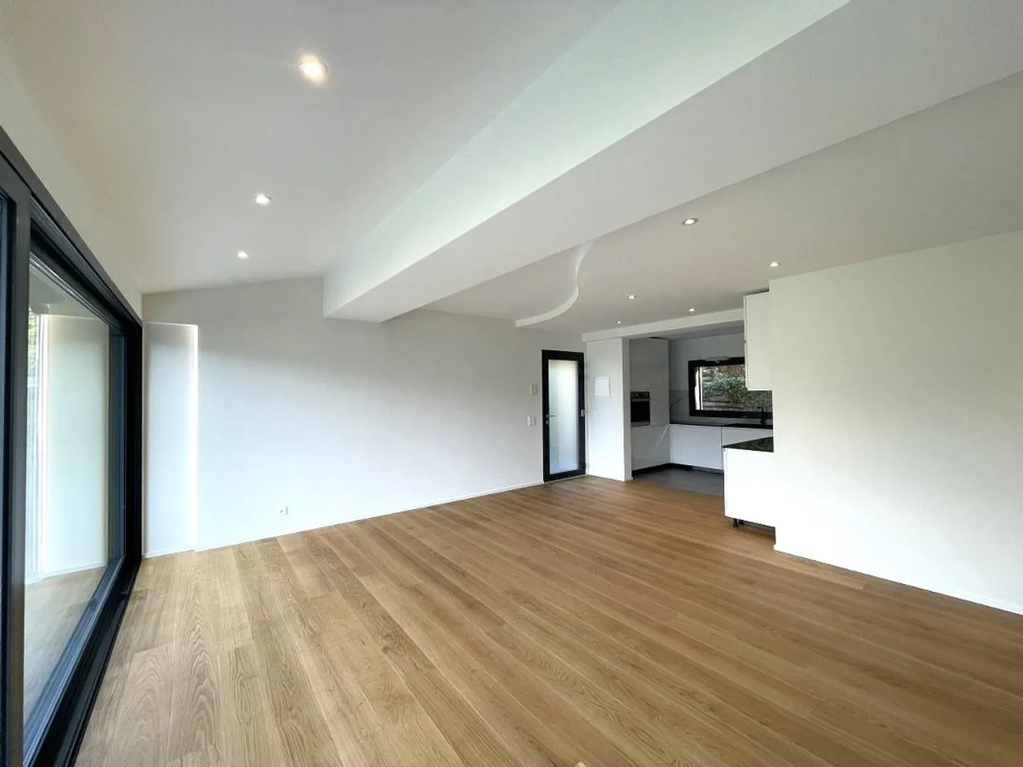 3,5-ZIMMER-WOHNUNG MIT WUNDERSCHÖNEM PANORAMABLICK - Foto 4 von 13