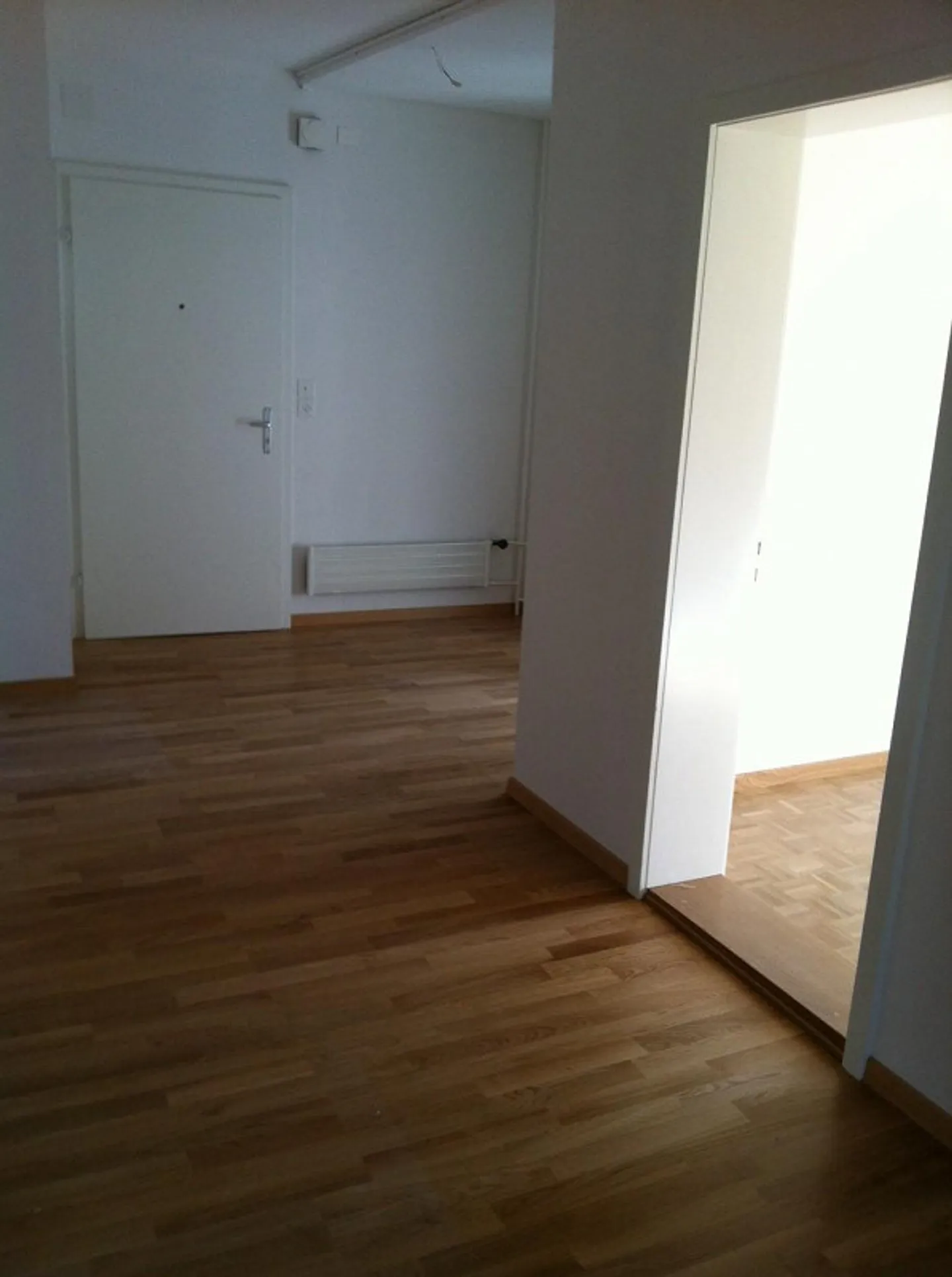 Bellissimo appartamento di 4 1/2 stanze in città - Foto 1 di 5
