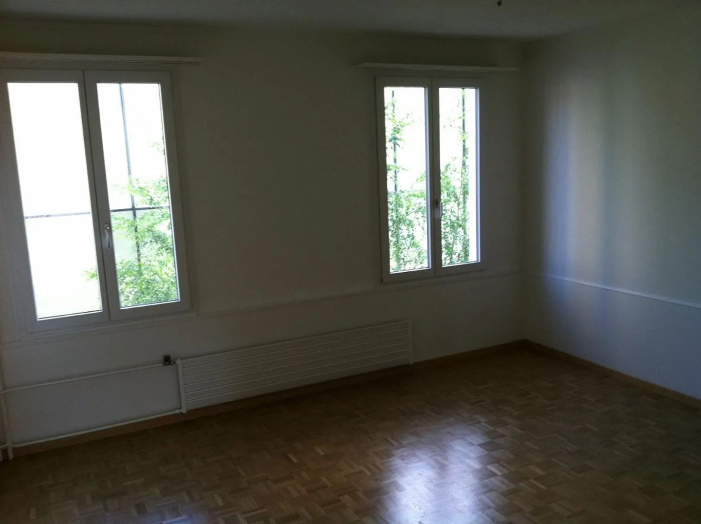 Bellissimo appartamento di 4 1/2 stanze in città - Foto 3 di 5