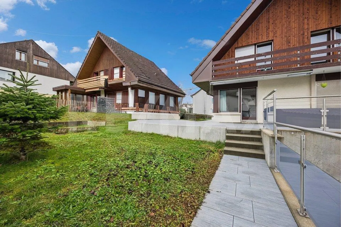 Casa con 6 stanze - Foto 7 di 13