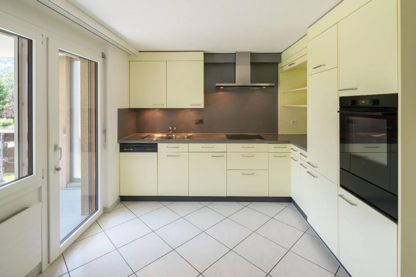 Appartamento luminoso e pronto per essere abitato con vista - Foto 4 di 5