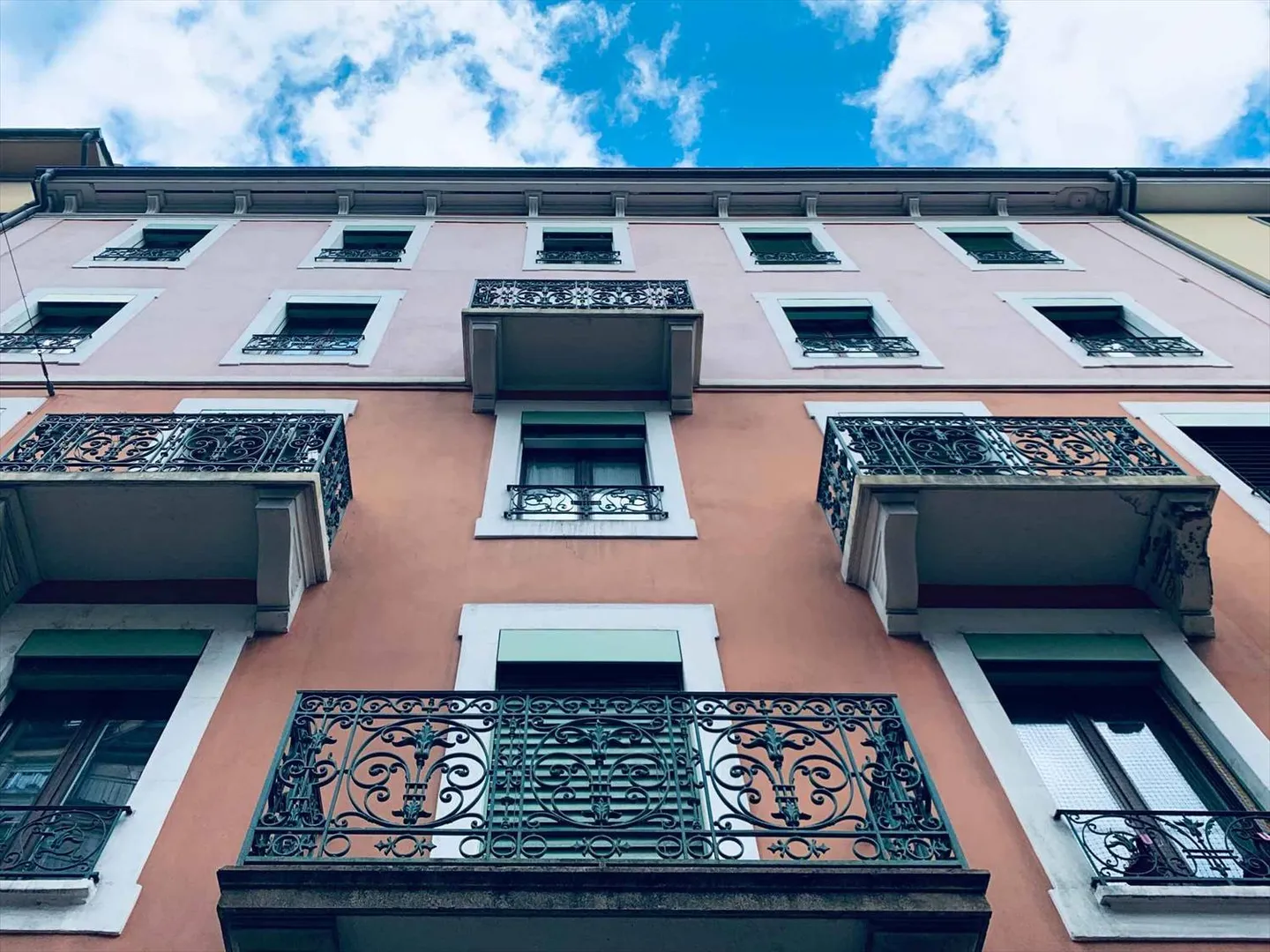 Appartamento 3 camere splendidamente ristrutturato in Rue de Lyon - Foto 2 di 6