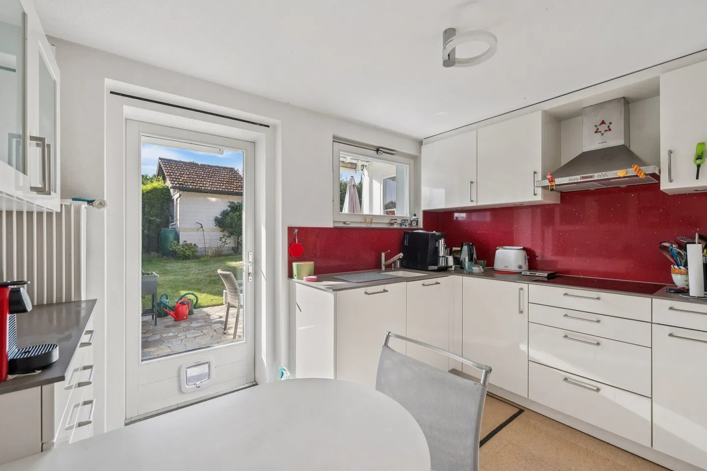 Tranquillité rurale. Proximité urbaine. Une maison avec vue - Photo 7 sur 21