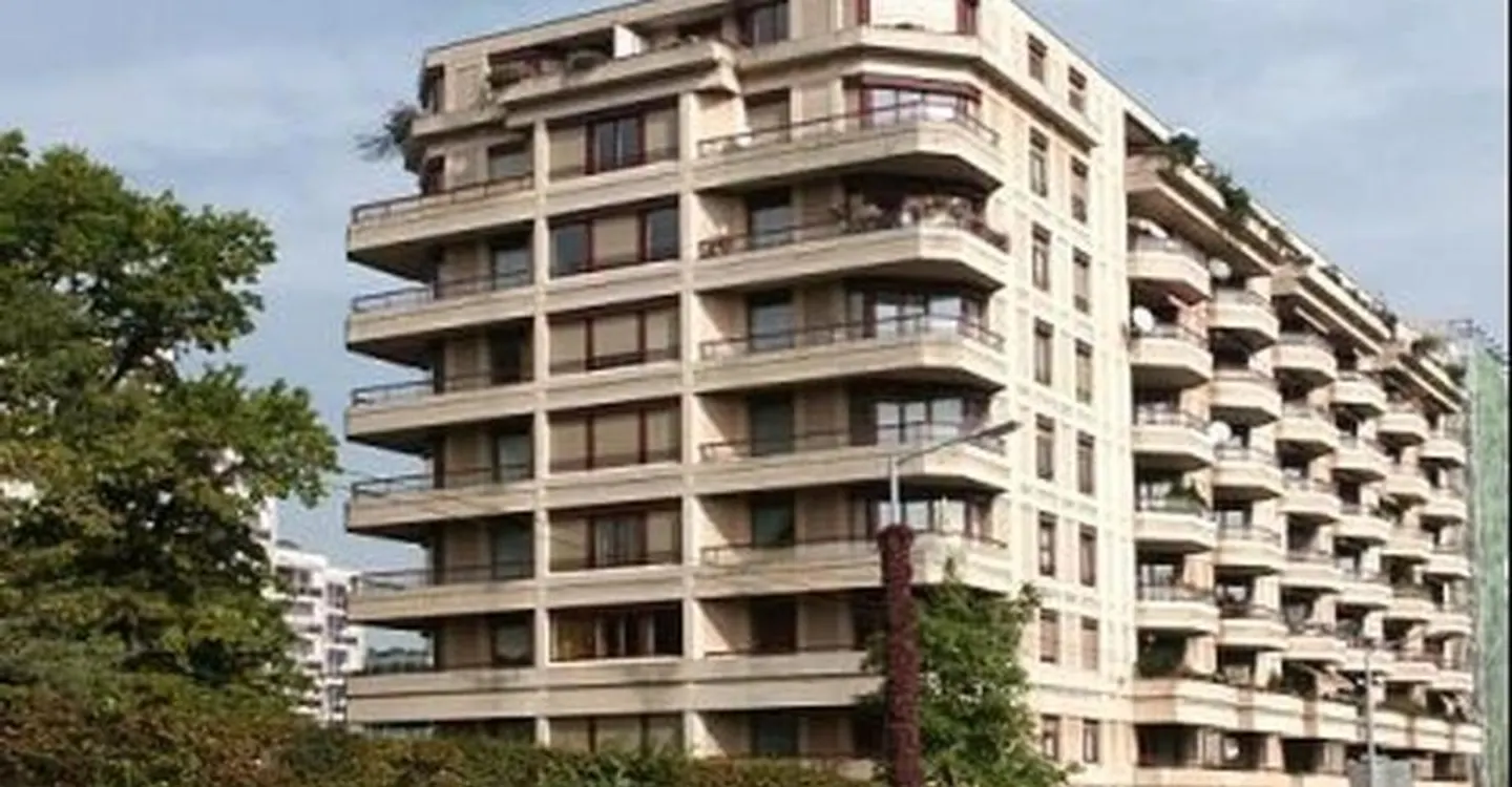 Appartement Charmant avec Balcons - Photo 1 sur 8