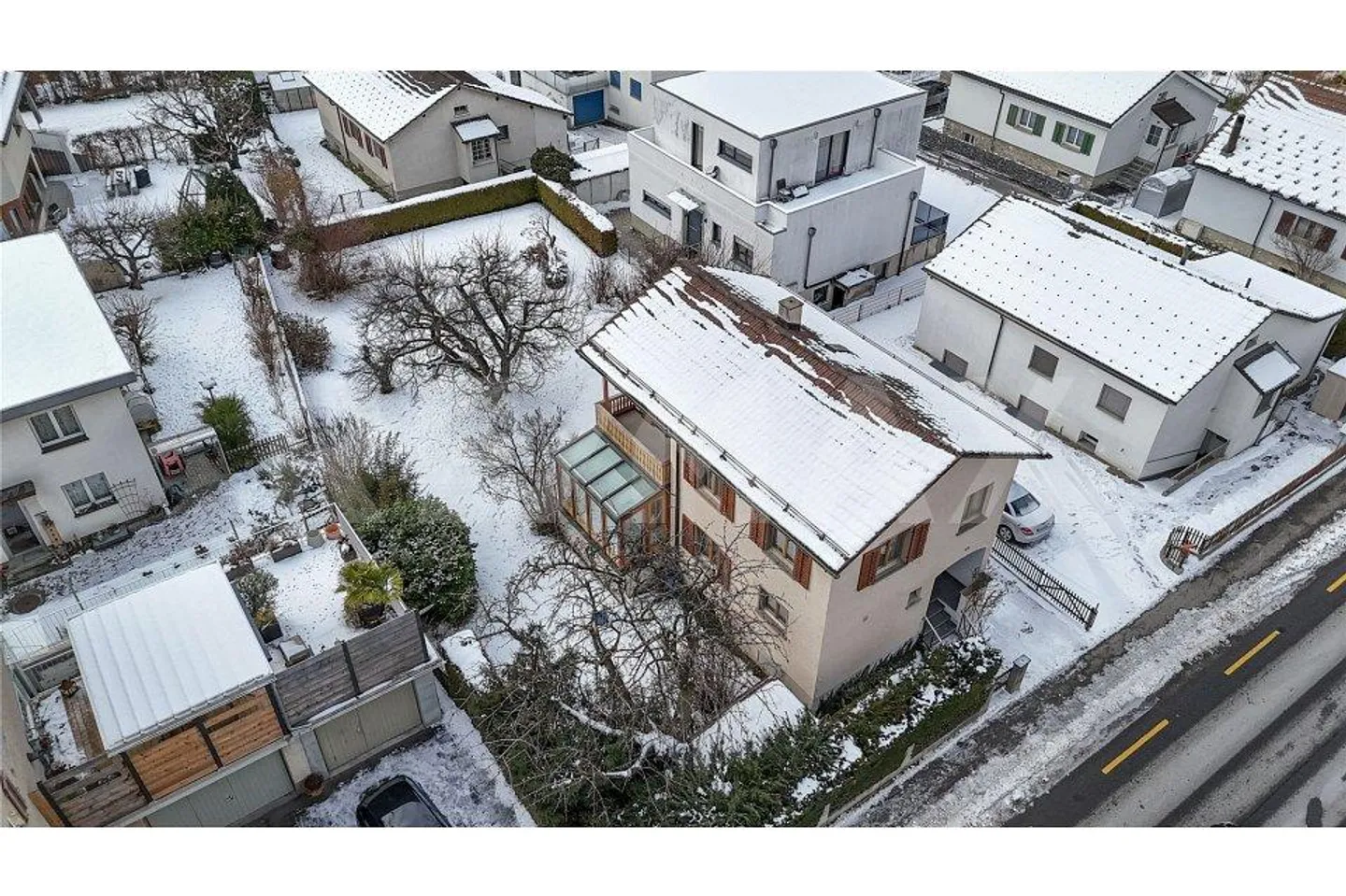 Zeitloses Einfamilienhaus - Foto 2 von 13