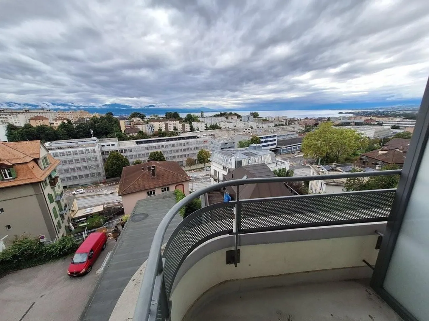 Bell'appartamento nel centro città con vista sulle montagne e sul lago - Foto 4 di 6