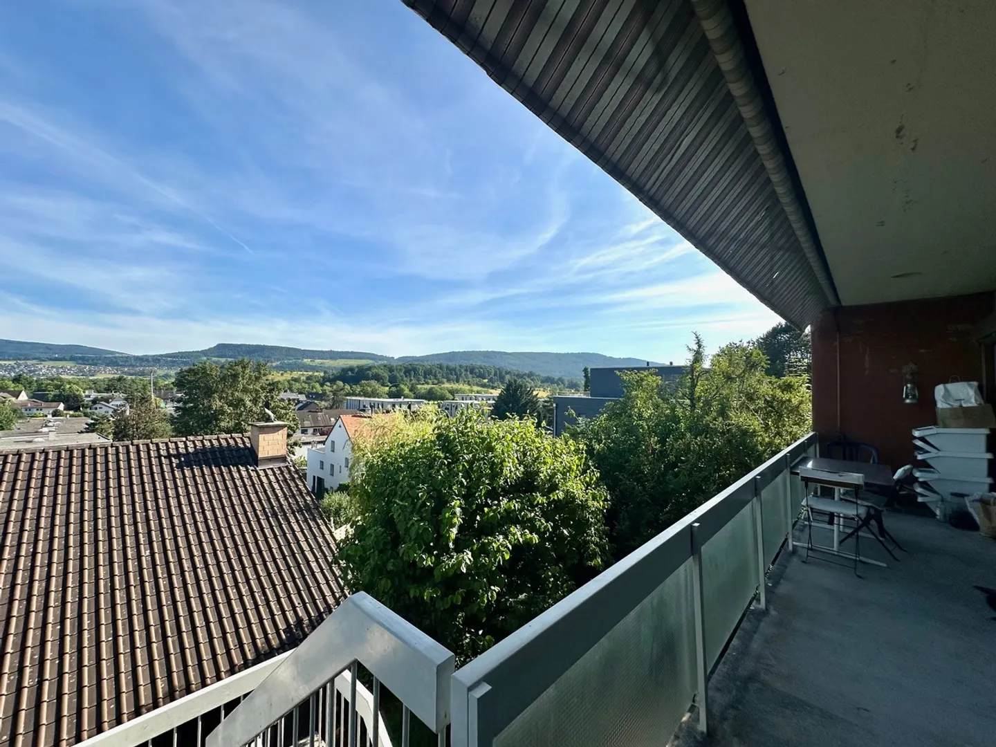 Architect's House with Far-Reaching Views in a Quiet Location in Reinach BL - Photo 13 of 29