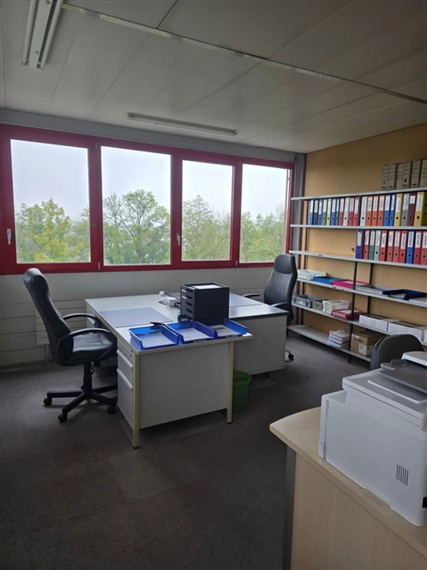 Ampio spazio commerciale in affitto - Foto 1 di 5