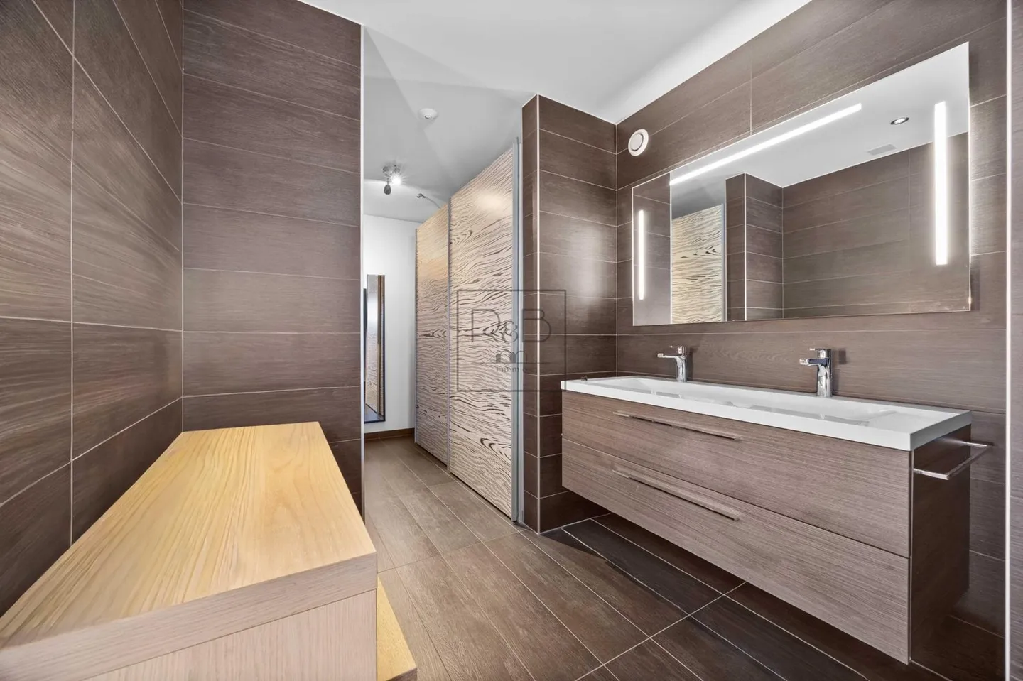 Villa moderna con comfort di lusso - Foto 7 di 10