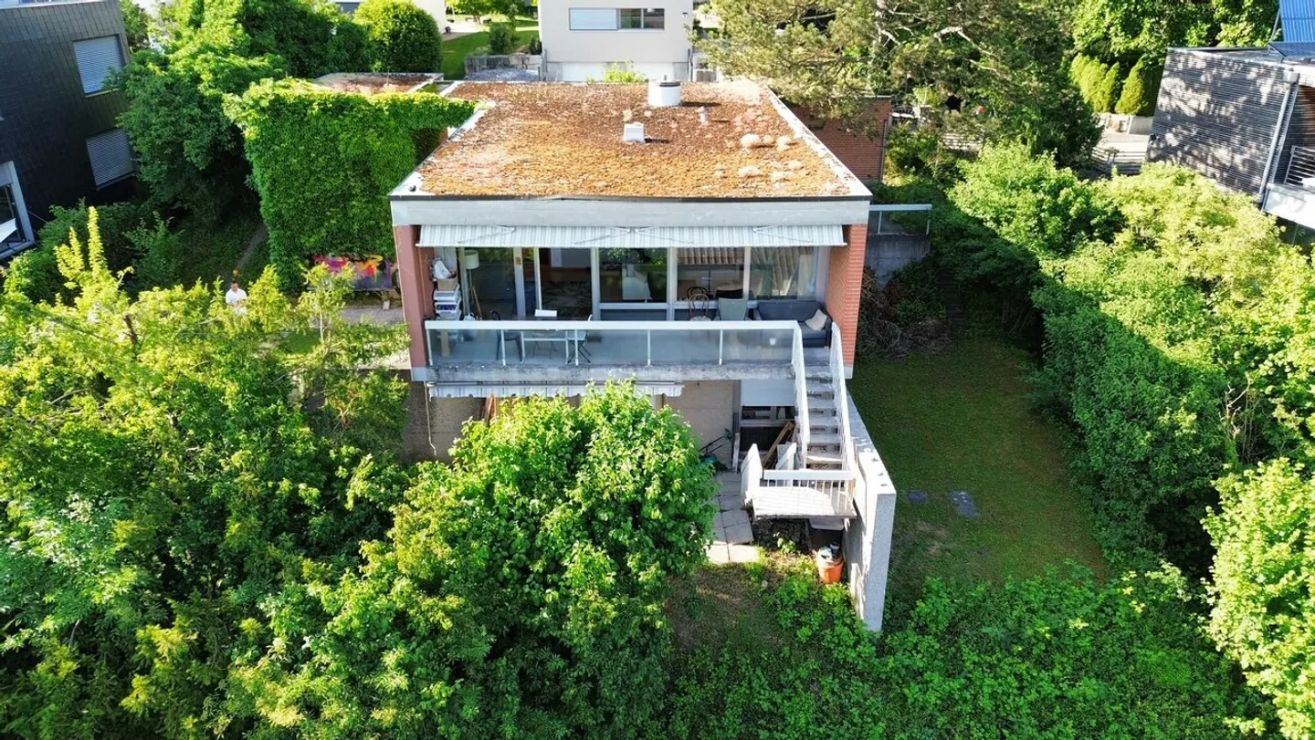 Architect's House with Far-Reaching Views in a Quiet Location in Reinach BL - Photo 27 of 29