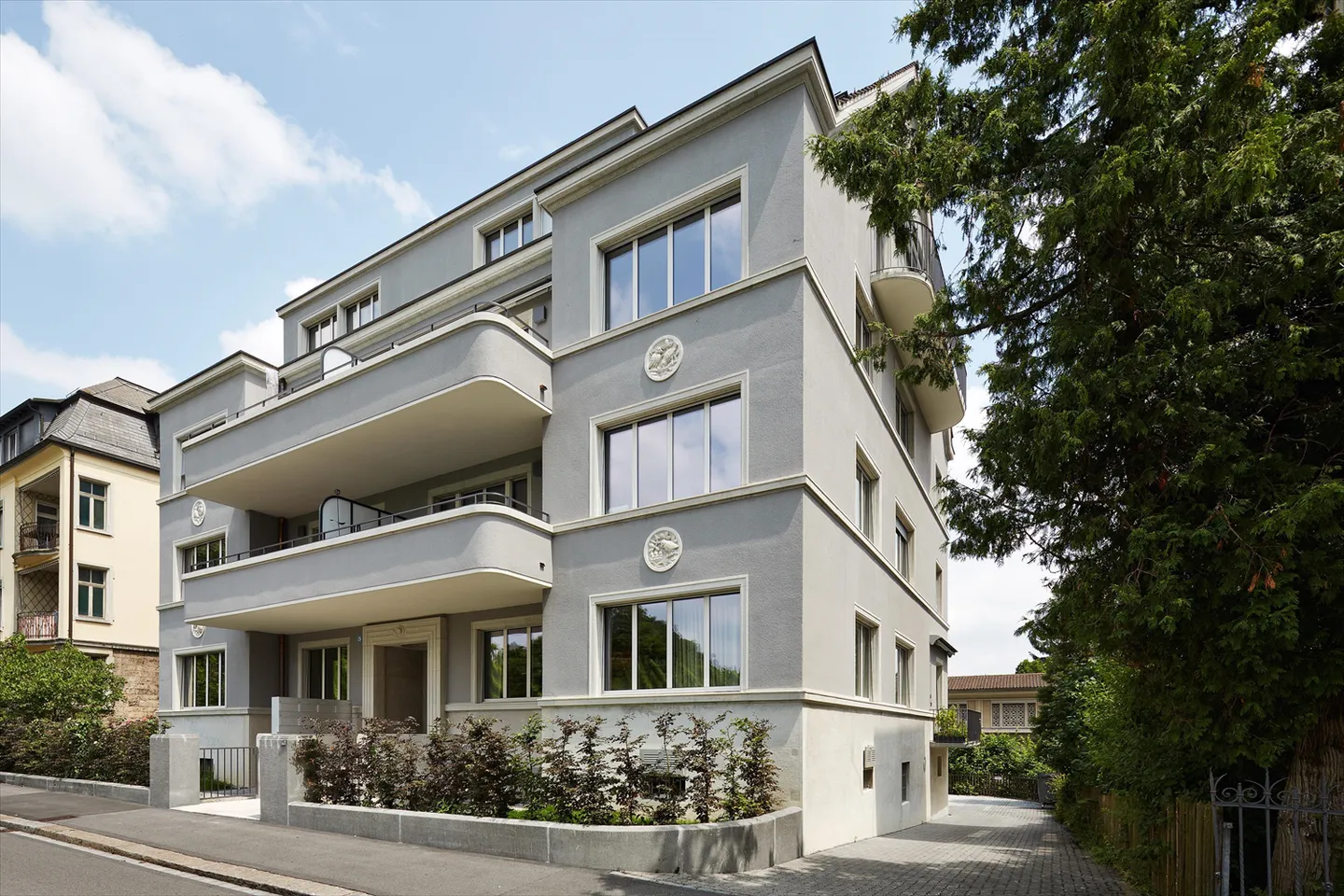 Schöne 3.5-Zimmerwohnung mit Sicht auf den Zürichsee - Foto 1 von 9