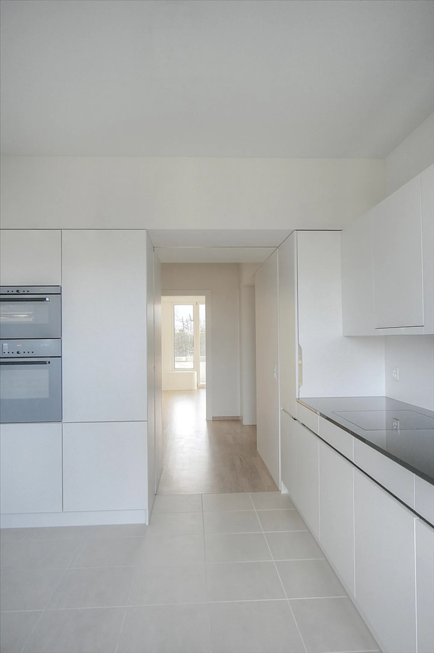 Schöne 3.5-Zimmerwohnung mit Sicht auf den Zürichsee - Foto 2 von 9
