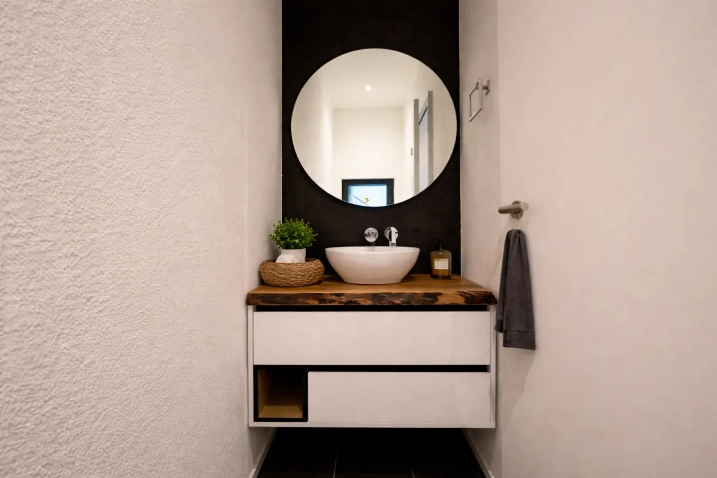 Terrace House with Private Pool - Photo 9 of 11