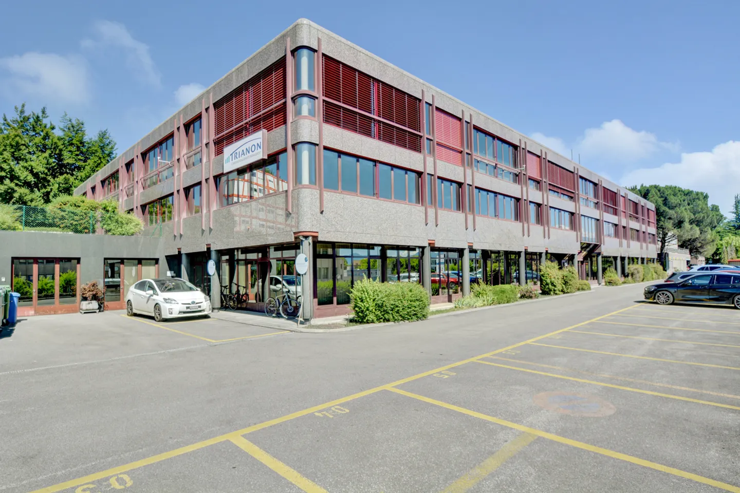 42m2 Office/Workshop - Photo 1 of 9