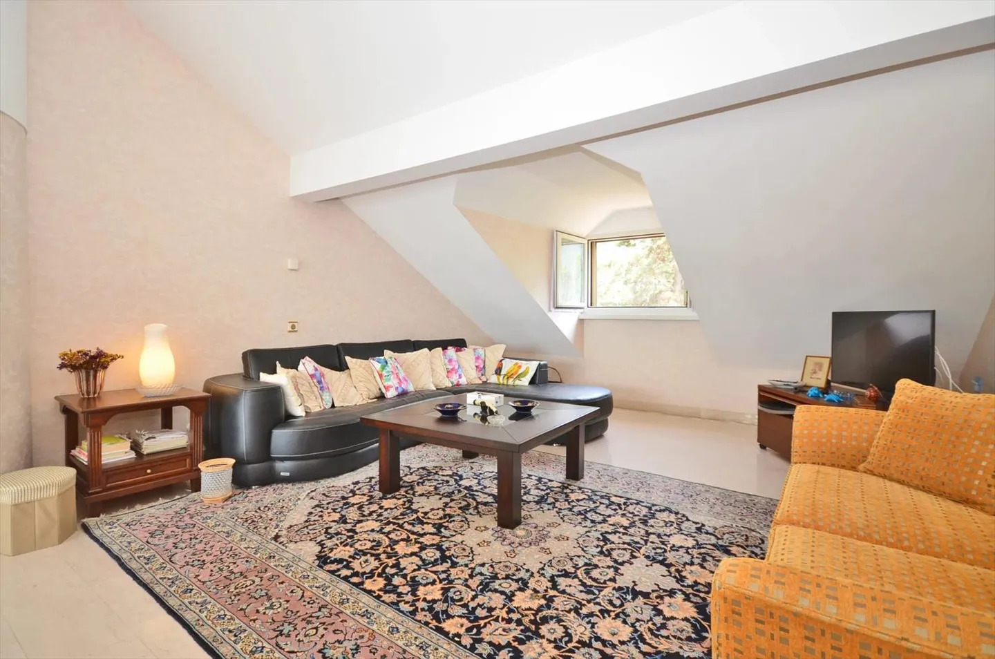 Appartement im letzten Stock mit Seeblick - Foto 5 von 8