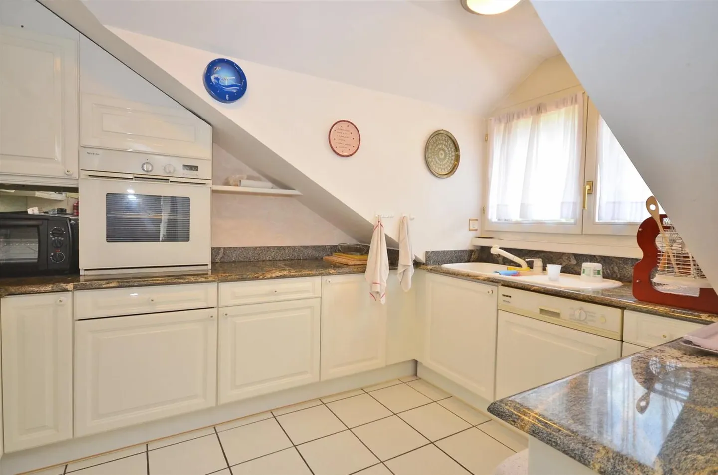 Appartement im letzten Stock mit Seeblick - Foto 6 von 8