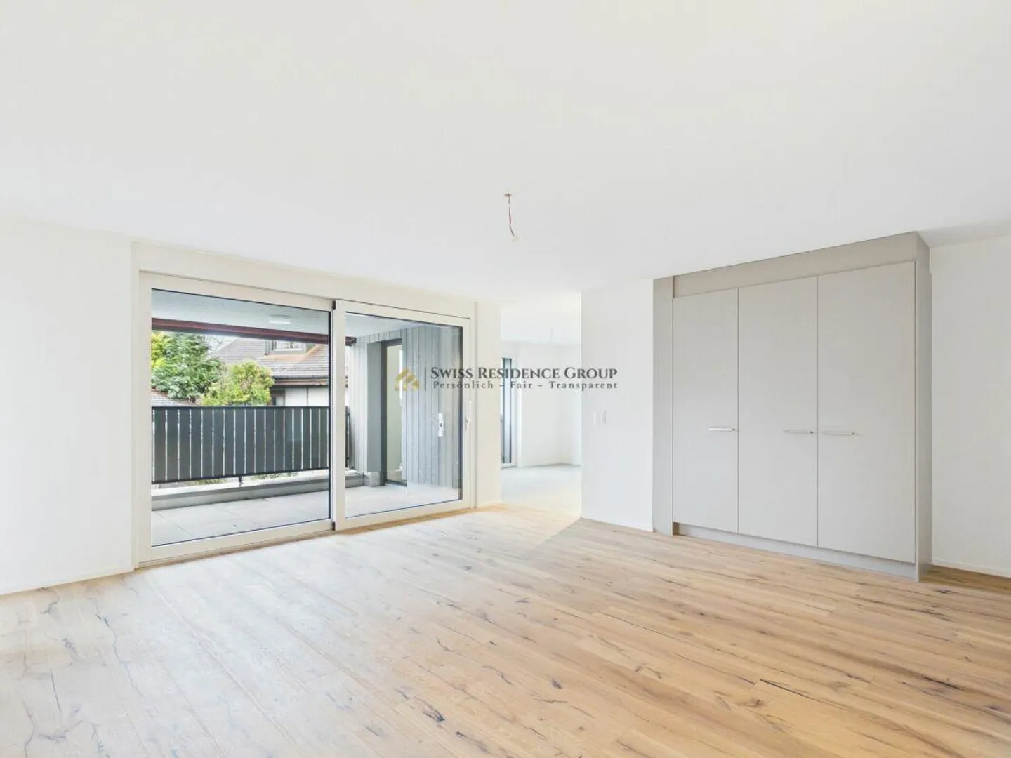 Appartement spacieux de 5,5 pièces avec loggia et salle de bain attenante - Photo 2 sur 17