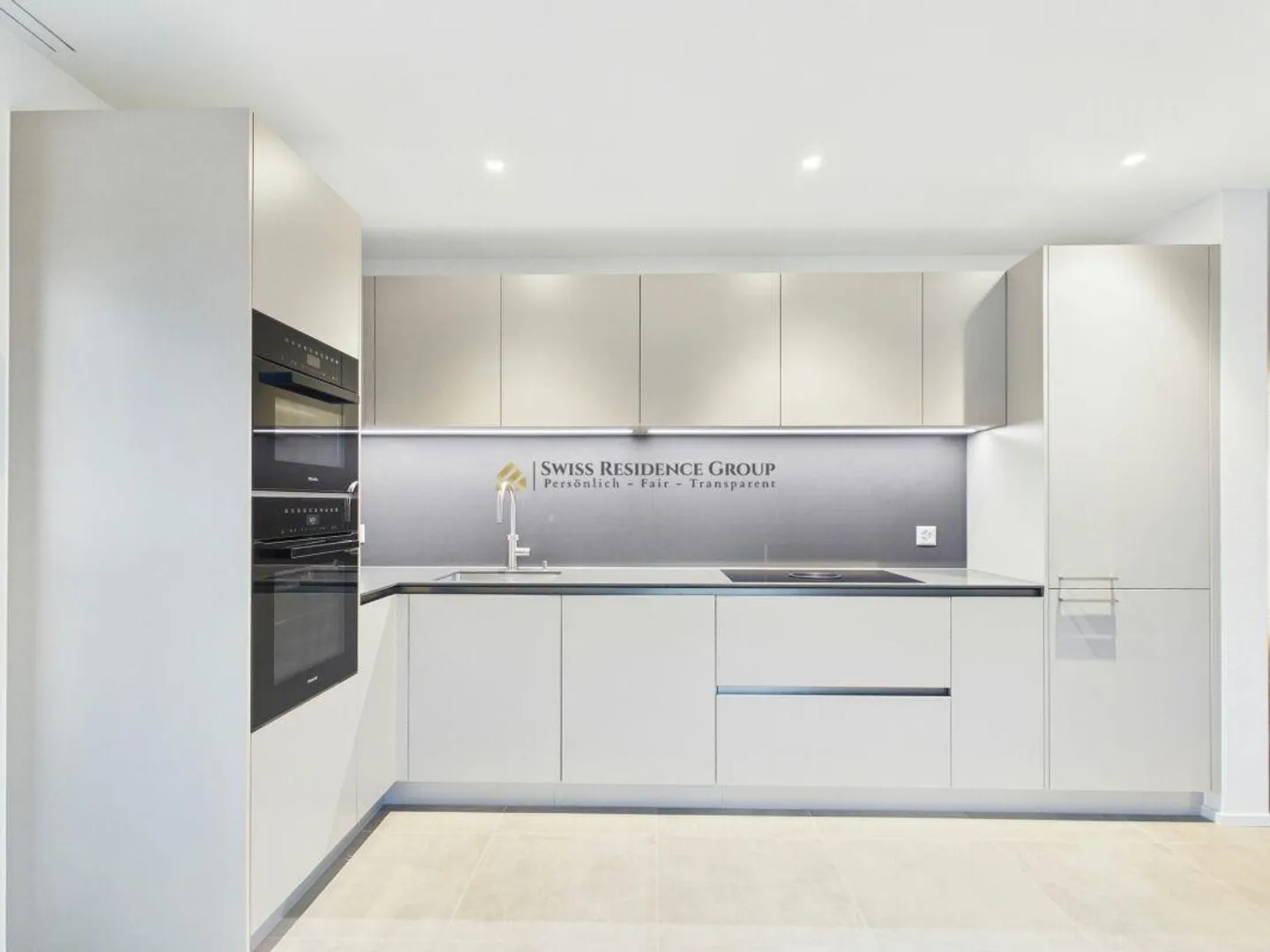 Appartement spacieux de 5,5 pièces avec loggia et salle de bain attenante - Photo 5 sur 17