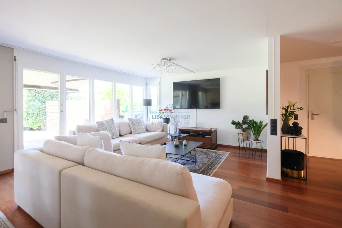 Appartement de jardin spacieux dans un emplacement privilégié - Photo 7 sur 13