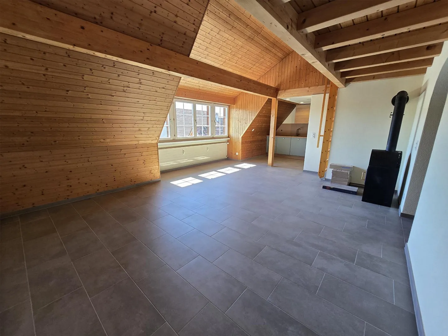Charming renovated apartment in Löhningen - Photo 3 of 10
