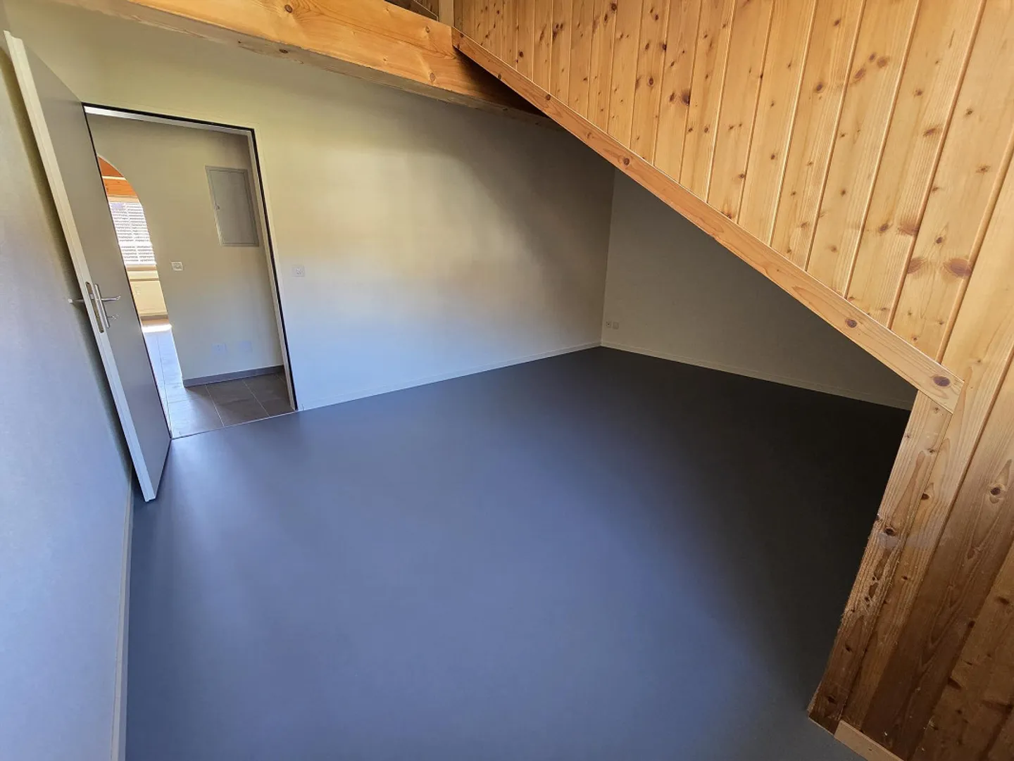Charming renovated apartment in Löhningen - Photo 5 of 10