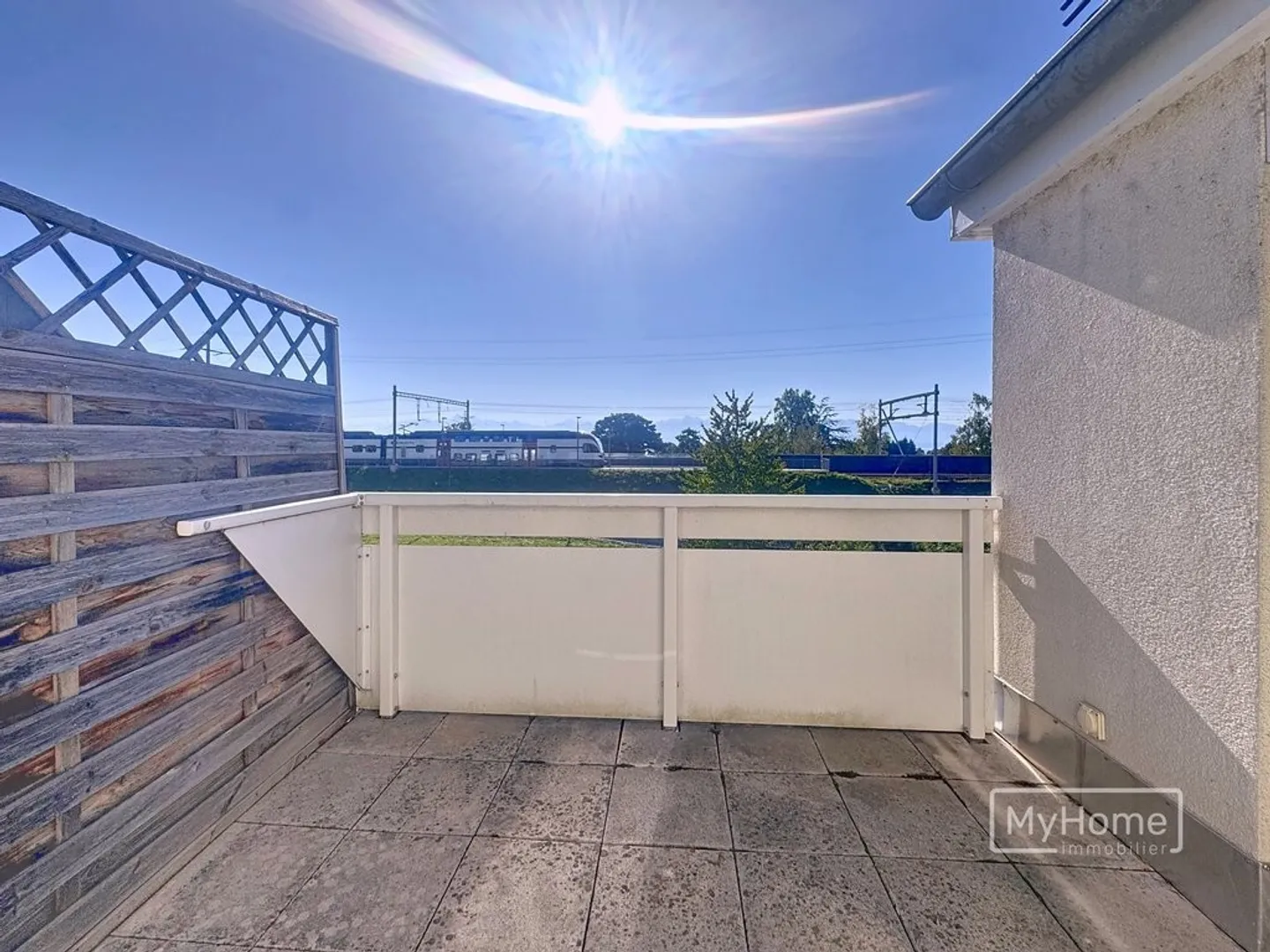 Magnifique duplex de 4.5 pièces avec balcon et terrasse - Photo 8 sur 9