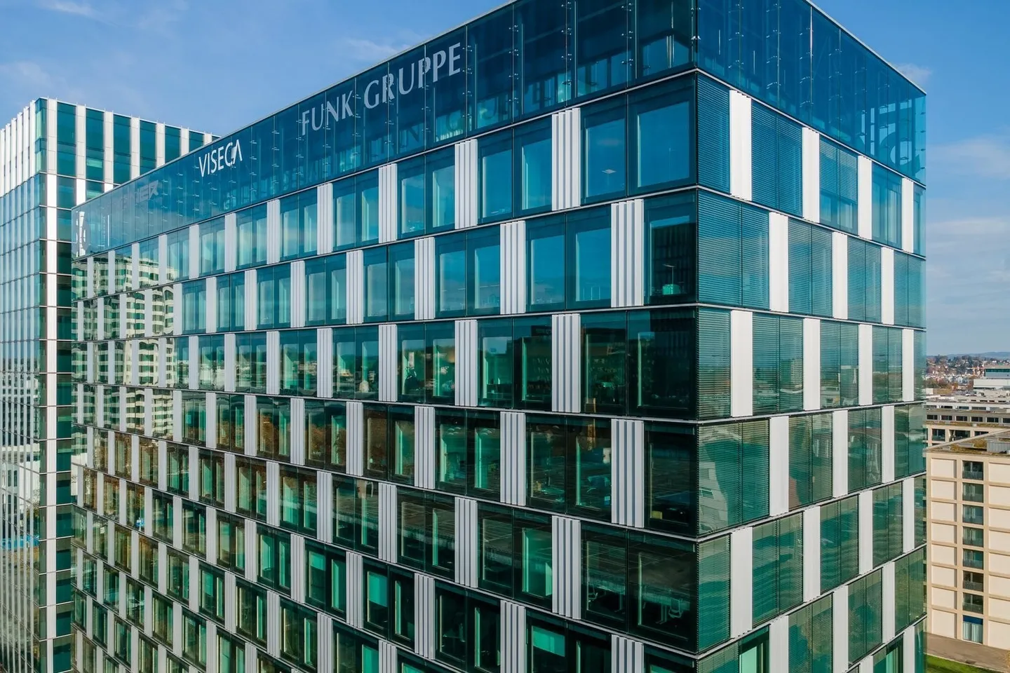 Travailler avec vision : Espaces de bureau de 500 m² à 4 000 m² - Photo 1 sur 17