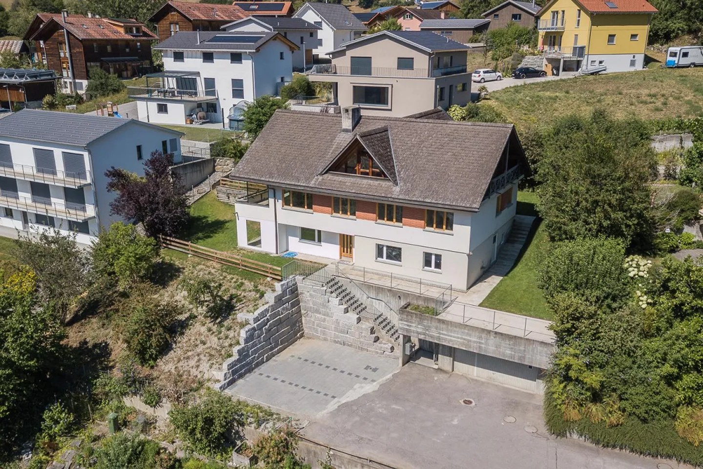 2.5-Room Apartment with Panoramic View - Photo 1 of 15