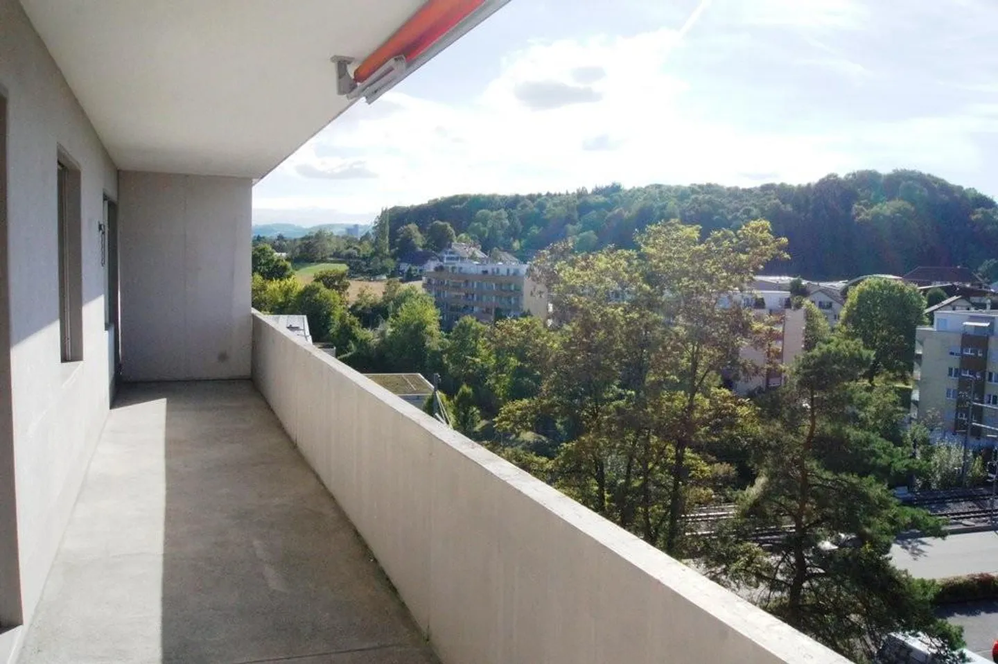 Vivere centrale a Ittigen - Foto 3 di 8