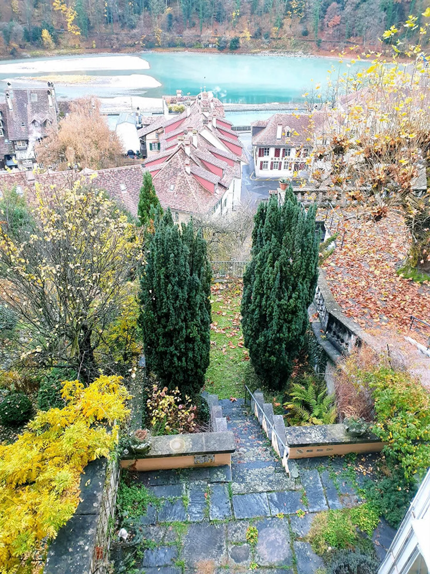 Bel appartement ancien spacieux de 2,5 pièces à Junkerngasse - Photo 13 sur 15