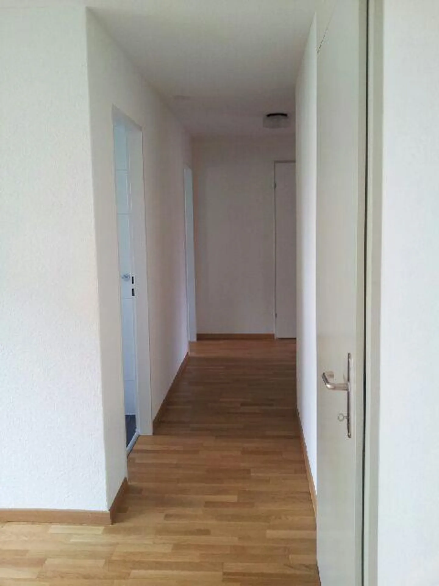 Family-friendly 5.5 room apartment - Photo 2 of 13